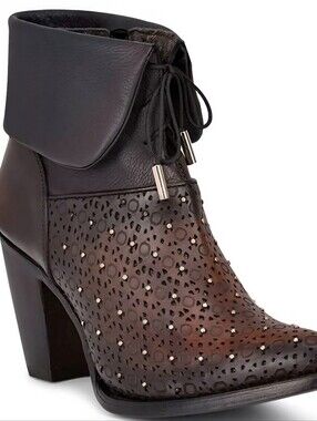 Women's Cuadra Brown Embellished Western Leather Ankle Boots Size 8.5